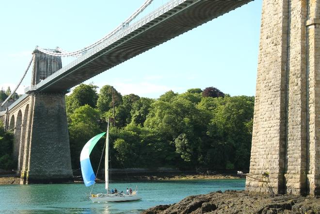 Passing under the Menai Bridge – Three Peaks Yacht Race ©  Rob Howard / Three Peaks Yacht Race